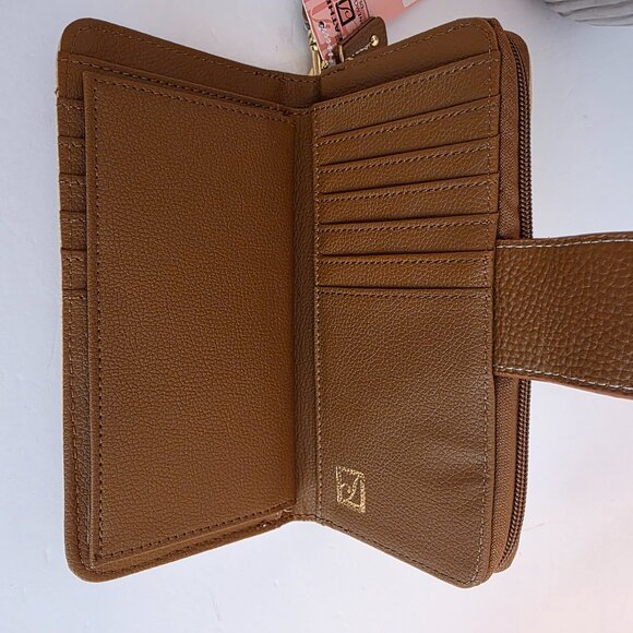 Stone Mountain Blush and Tan Leather Wallet - Picture 7 of 12